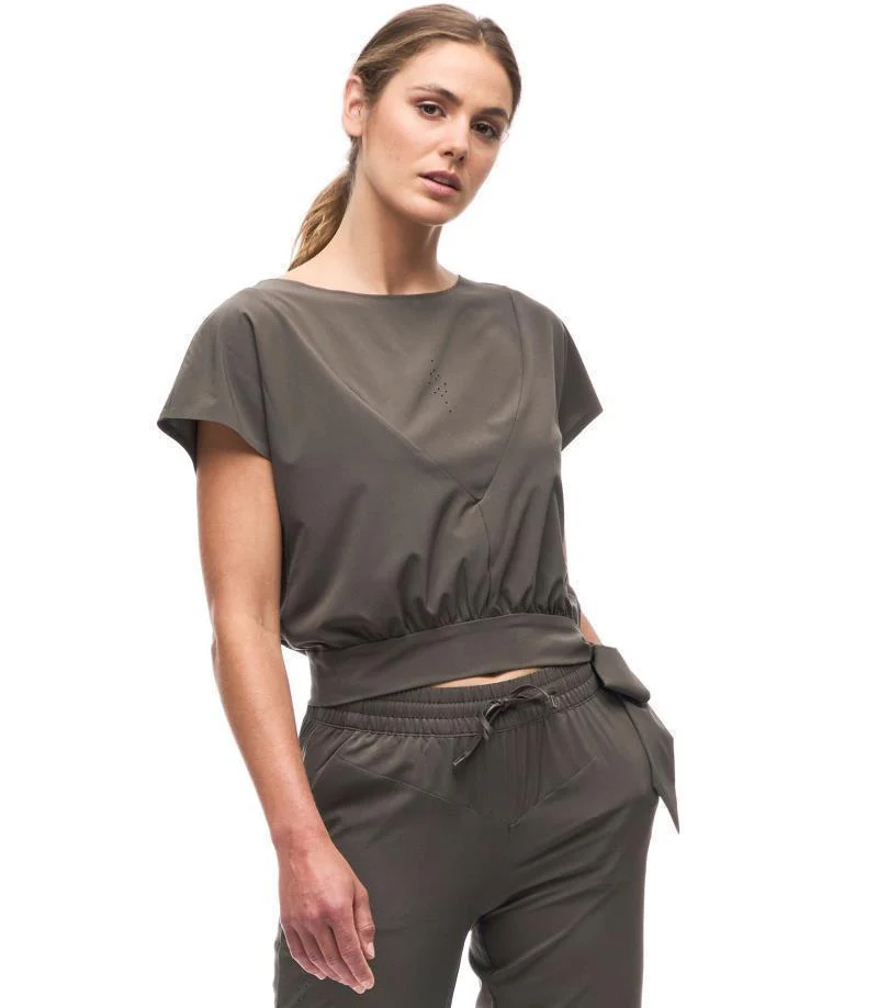 Aleste Cropped Shirt - Womens - Image 16