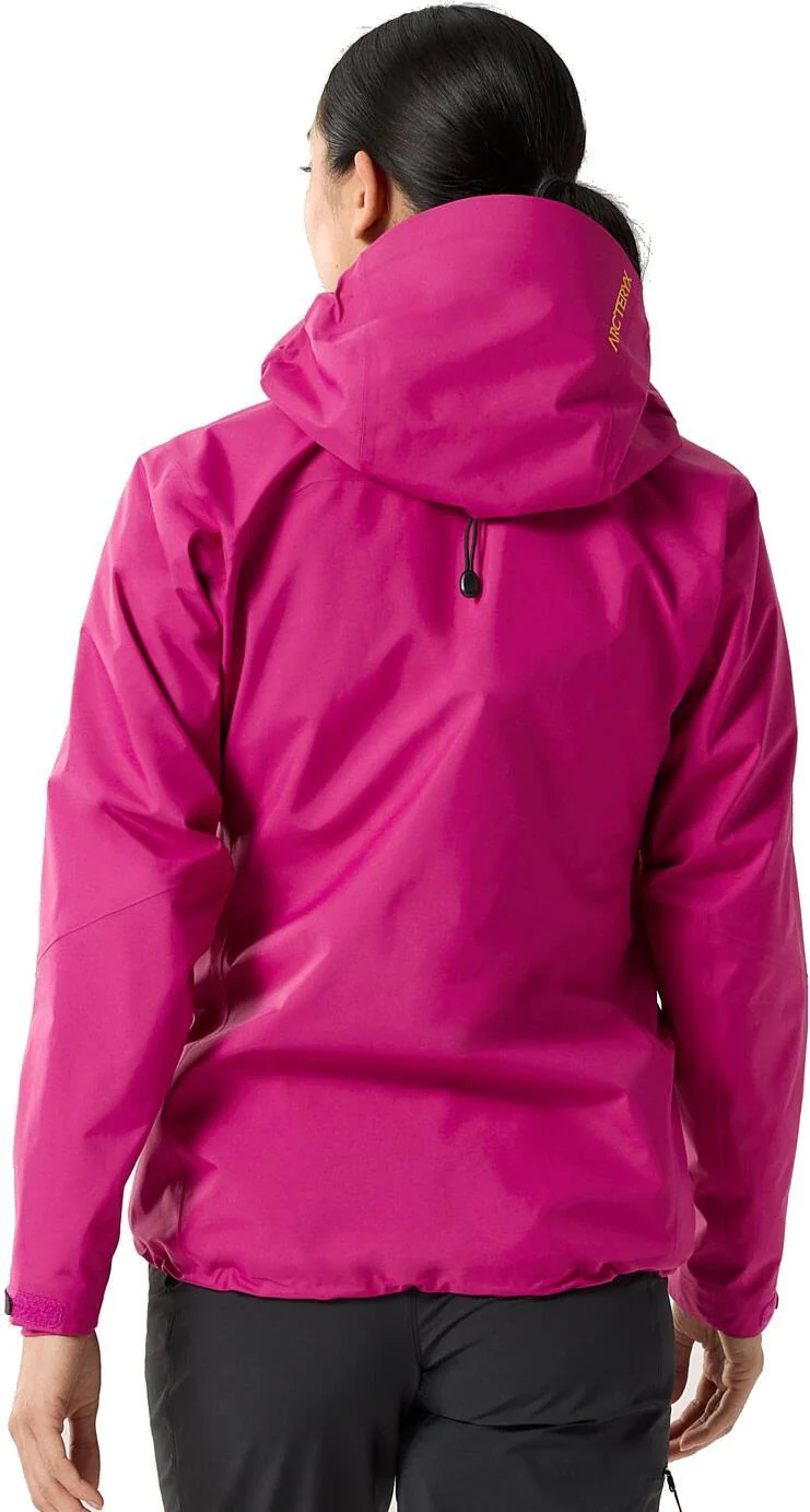 Beta Lightweight Jacket - Womens (Prior Season) - Image 15