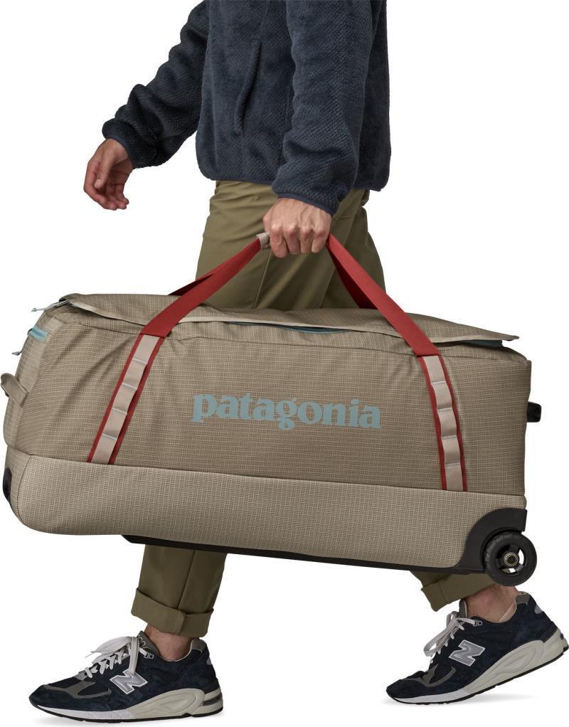 Black Hole Wheeled Duffel 100L - Image 11
