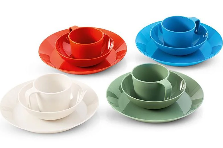 Cascadian 4 Person Table Set