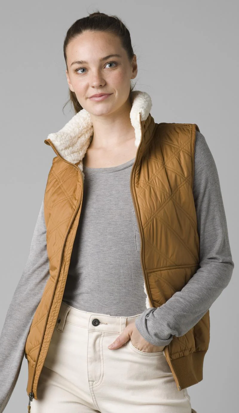 Esla Vest - Womens - Image 24