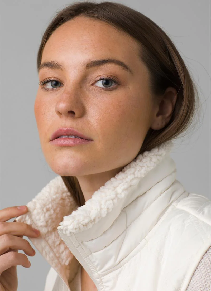 Esla Vest - Womens - Image 9