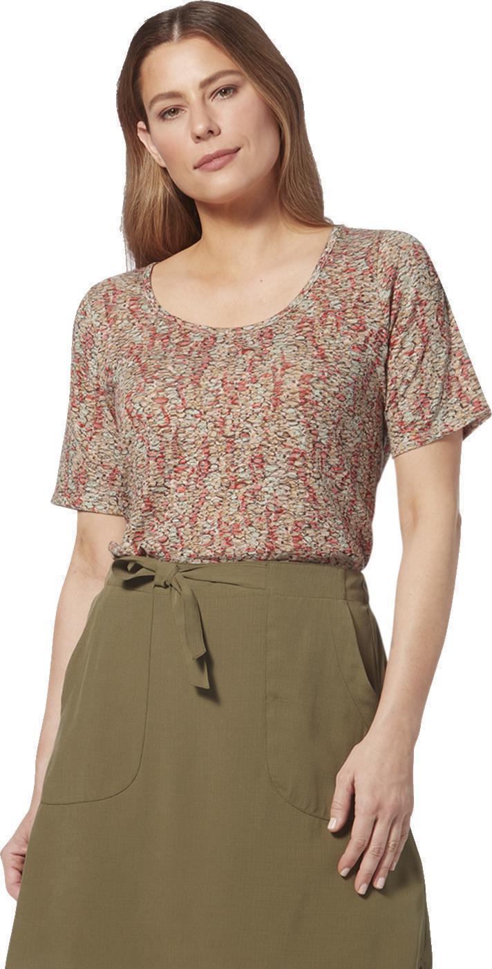 Featherweight Scoop Tee - Womens - Image 18