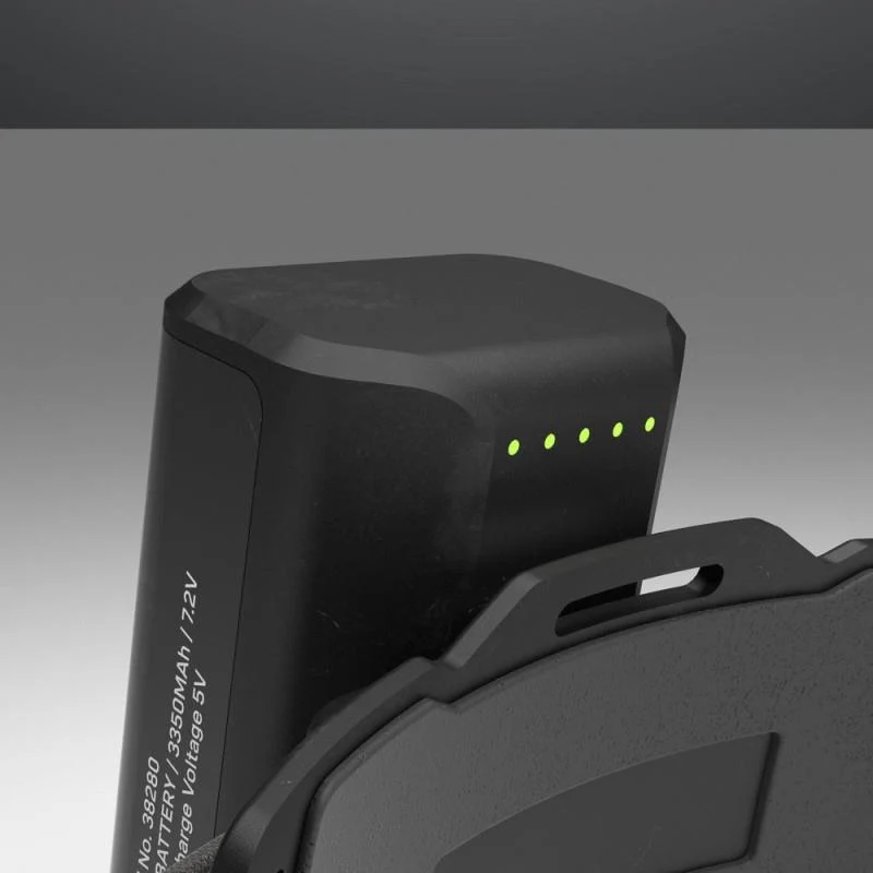 Free 2000 M - Image 9