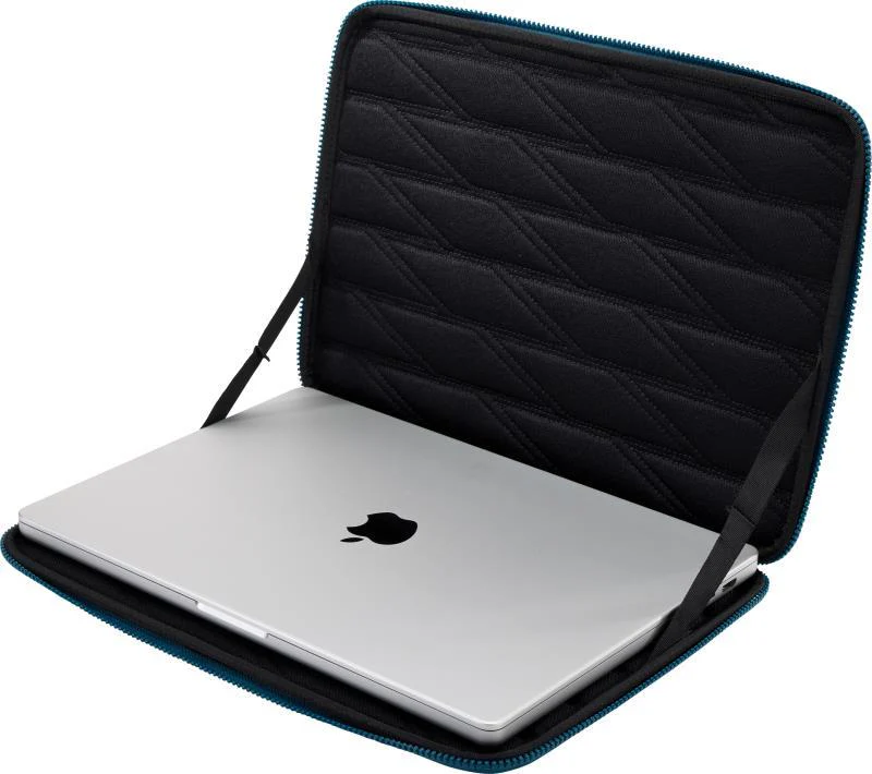 Gauntlet Macbook Sleeve 16" - Image 10