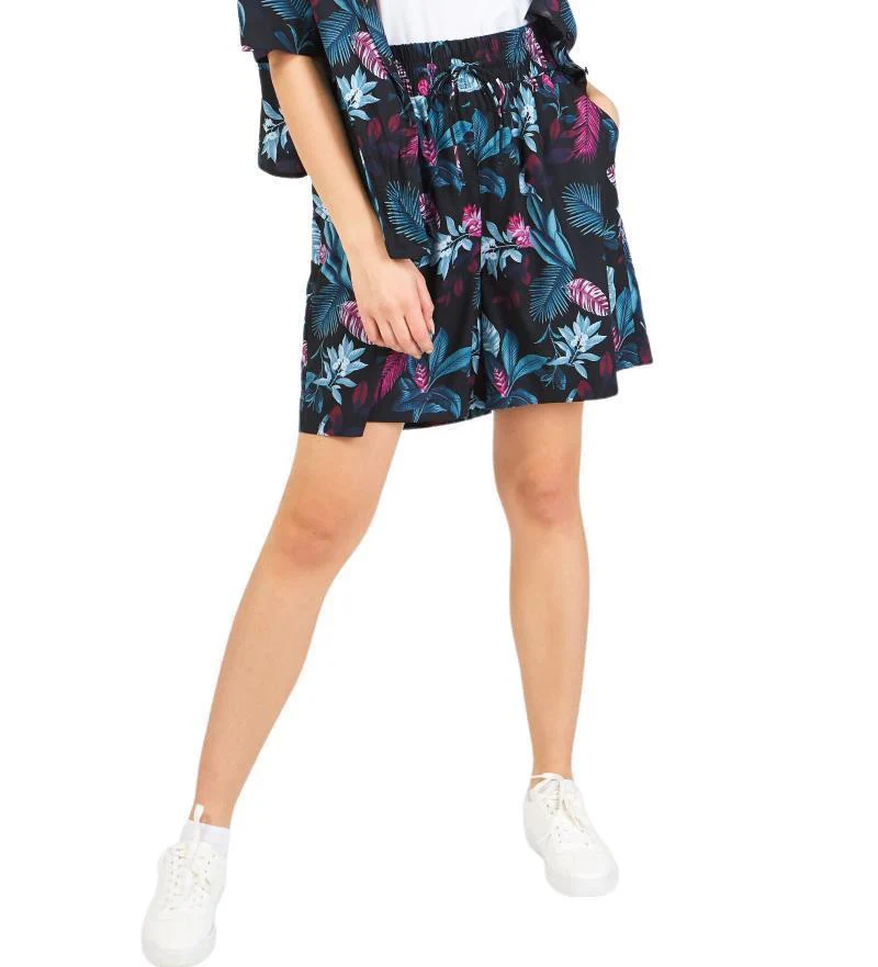 Gazi Shorts - Womens - Image 10