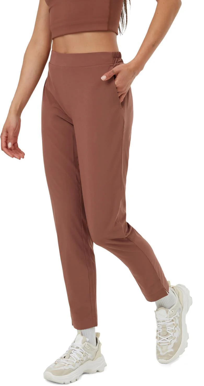 inMotion Lightweight Pants - Womens