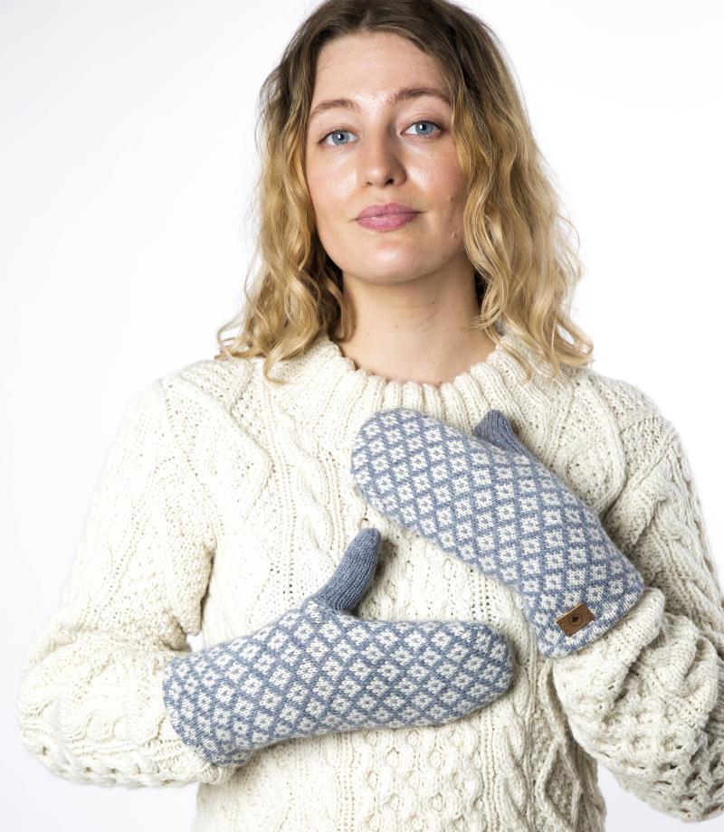 Iris Mittens, 100% Merino - Image 2