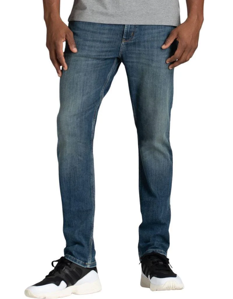 Performance Denim Relaxed Tapered Jeans, 34" Inseam - Wash - Mens - Image 4