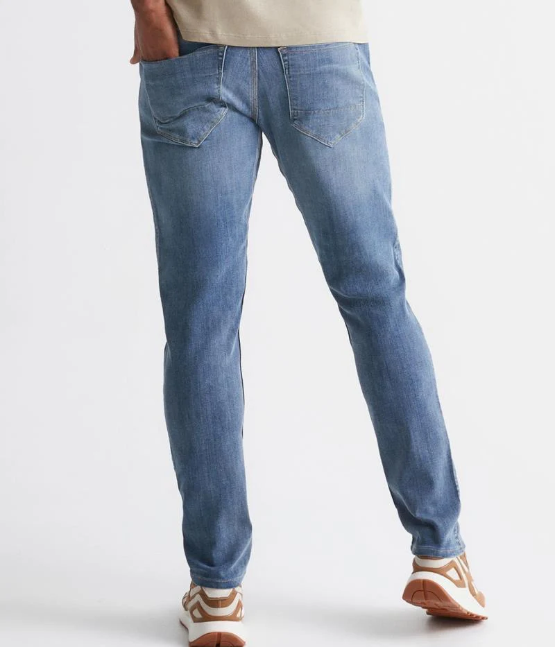 Performance Denim Relaxed Tapered Jeans, 34" Inseam - Wash - Mens - Image 9