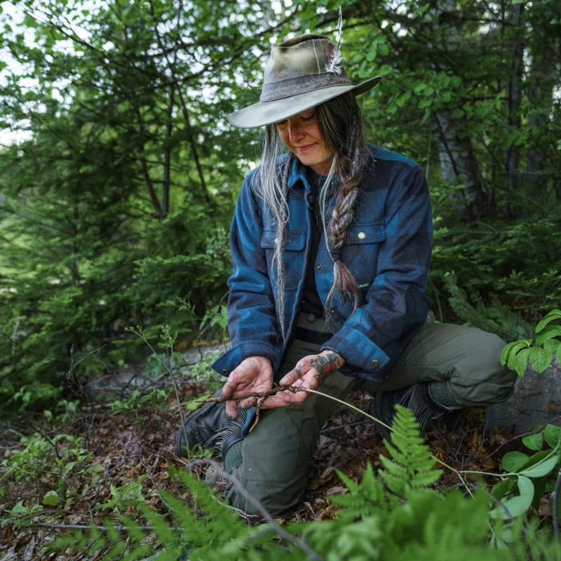 Seasonal Canadian Insulated Shirt - Womens - Image 4