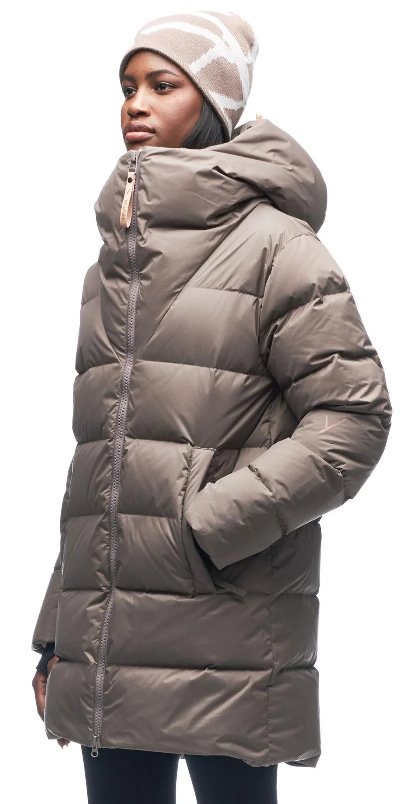 Selimut III Mid Light Down Jacket - Womens - Image 2