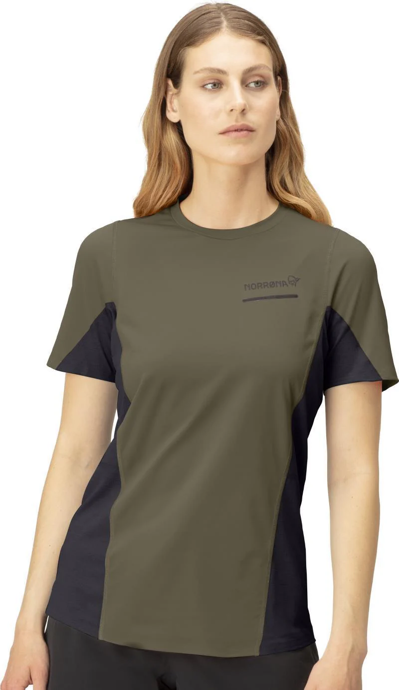 Senja Equaliser Lightweight T-Shirt - Womens - Image 9