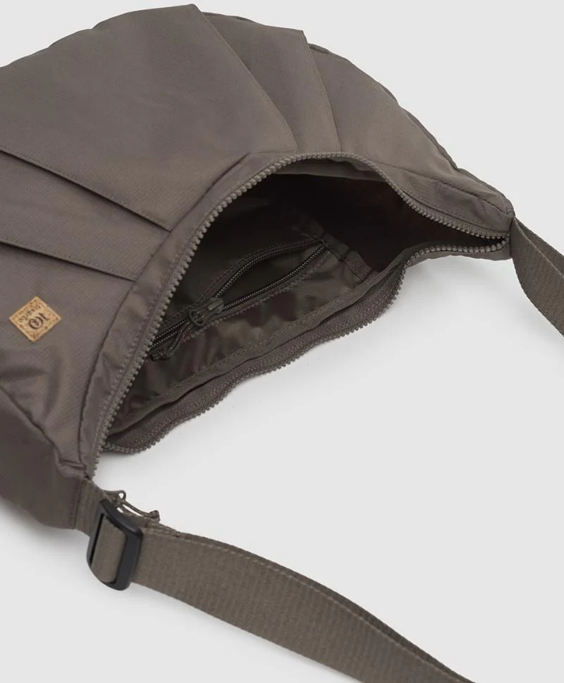 Teslin Bag - Image 6