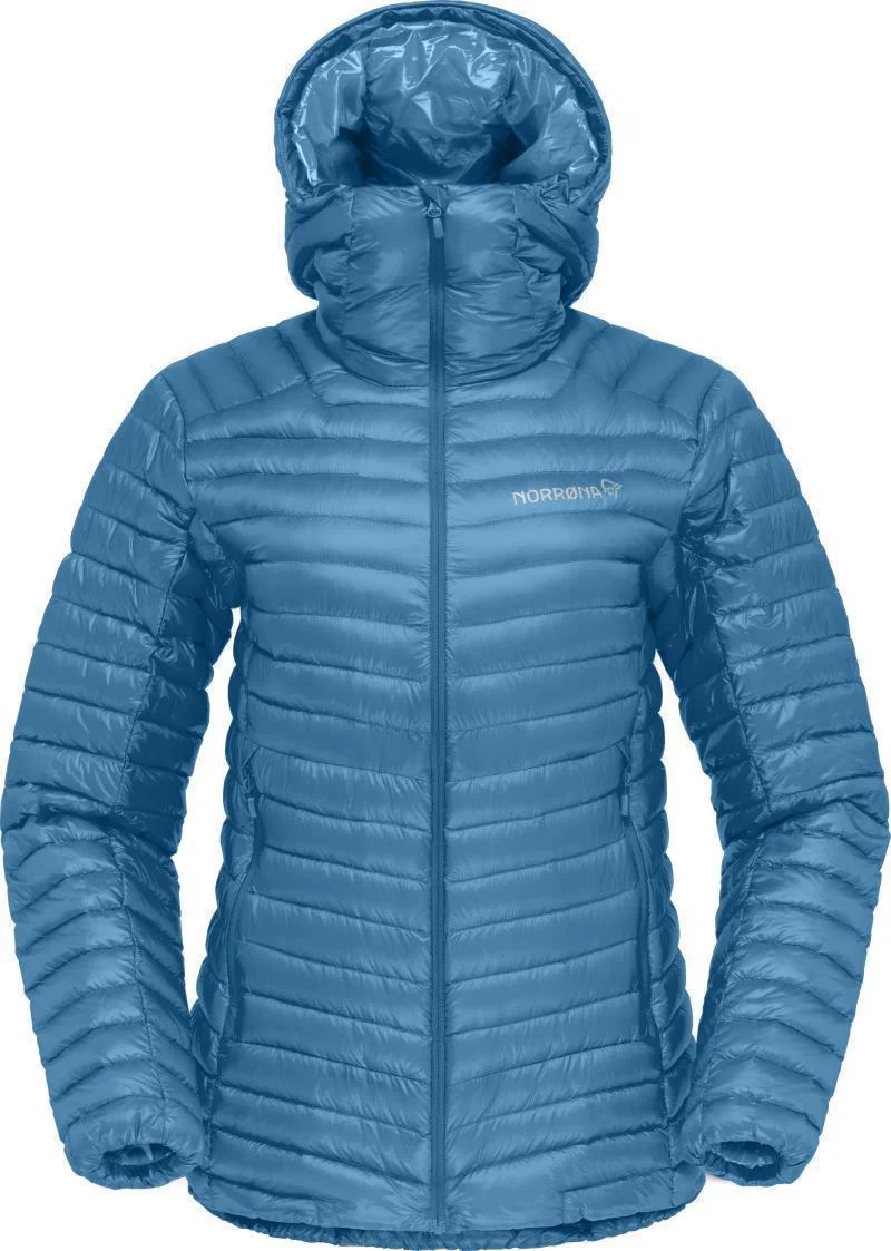 Trollveggen Superlight Down850 Hood - Womens - Image 3