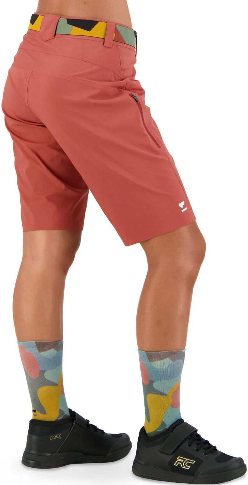 Virage Bike Shorts - Womens - Image 17